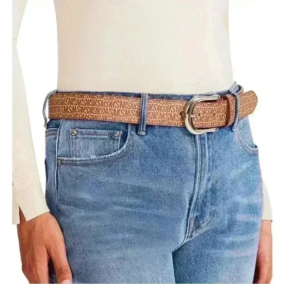 Steve Madden Fish-Eye-Logo Belt in Brown Size Medium NWT - Picture 1 of 4
